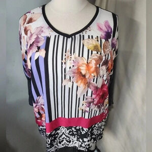 C J Banks V-Neck 3/4 Sleeve Floral Plus Size 2X Top